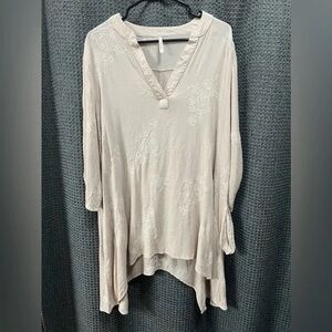 Chic Cream Women's Tunic Top